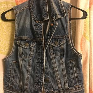 American Eagle Jean Vest. XS, worn a few times.